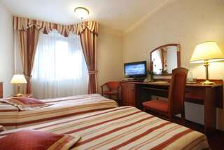 Отель Hotel Basztowy Сандомир Двухместный номер с 2 отдельными кроватями-7